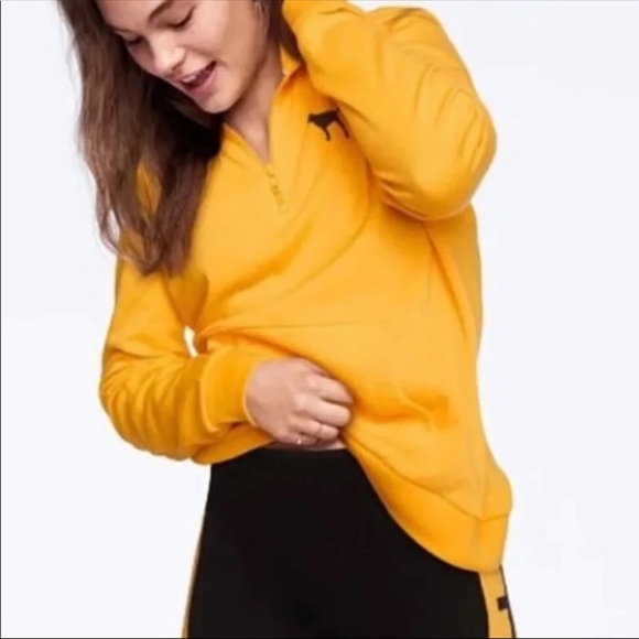 ❌SOLD❌ VS PINK half zip sweater - Picture 1 of 5